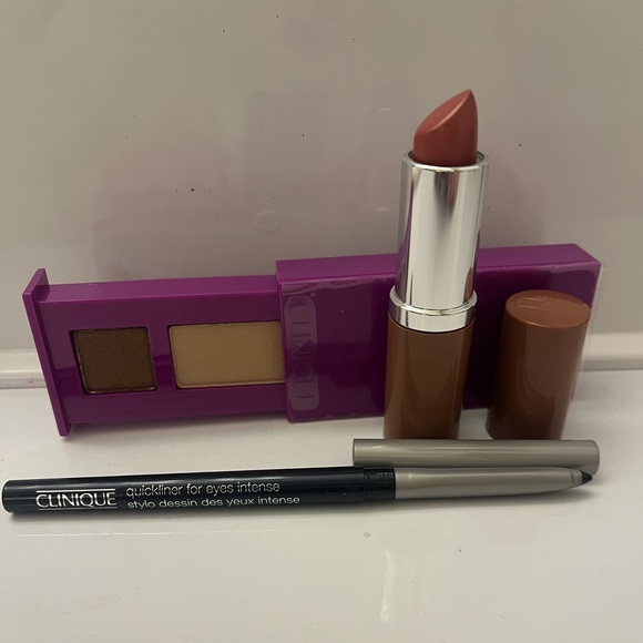 New Clinique full size sample set of 3. Eyeliner, Eyeshadow duo, & Lipstick. - Picture 2 of 5